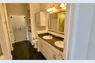 1901 Post Oak Boulevard #3215, Houston, TX 77056 - Photo 24