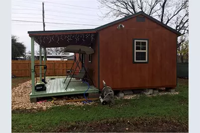 241 E Jackson Street, Bartlett, TX 76511 - Photo 2