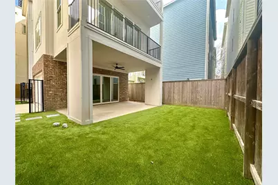 1140 W 16th Street, Houston, TX 77008 - Photo 2