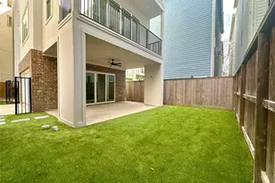 1140 W 16th St, Houston, TX 77008 - Photo 2