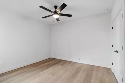 1140 W 16th Street, Houston, TX 77008 - Photo 18