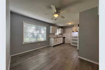 514 Bertloma Street, Pasadena, TX 77502 - Photo 8