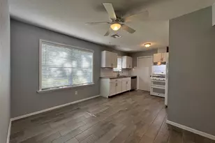 514 Bertloma St, Pasadena, TX 77502 - Photo 8