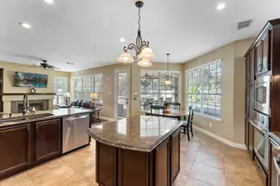 173 Purple Slate Pl, The Woodlands, TX 77381 - Photo 12