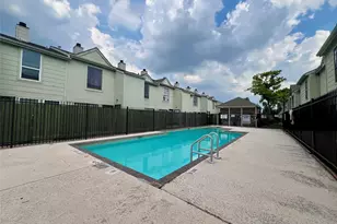 12652 Windsor Village Dr, Houston, TX 77071 - Photo 18