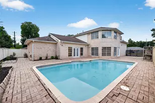 4823 Benning Dr, Houston, TX 77035 - Photo 32