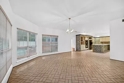 4823 Benning Drive, Houston, TX 77035 - Photo 8