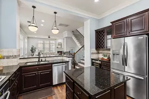 1621 W 23rd St, Houston, TX 77008 - Photo 14