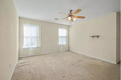 104 Macarthur Street, Baytown, TX 77520 - Photo 18