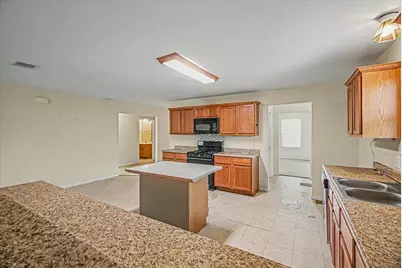 104 Macarthur Street, Baytown, TX 77520 - Photo 12