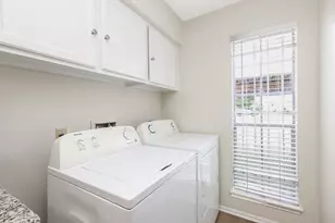 10615 Briar Forest Dr, Houston, TX 77042 - Photo 18