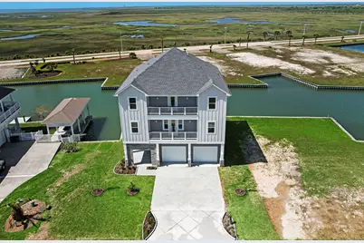 20 Largo, Hitchcock, TX 77563 - Photo 2