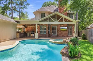 26 Shady Pond Pl, The Woodlands, TX 77382 - Photo 2