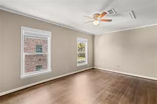 4373 Harvest Ln, Houston, TX 77004 - Photo 16
