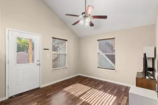 4373 Harvest Ln, Houston, TX 77004 - Photo 30