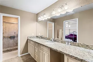 4373 Harvest Ln, Houston, TX 77004 - Photo 14