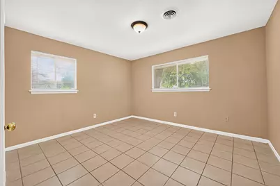 214 Crest Hill Drive, Conroe, TX 77301 - Photo 26