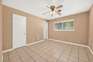 214 Crest Hill Dr, Conroe, TX 77301 - Photo 22