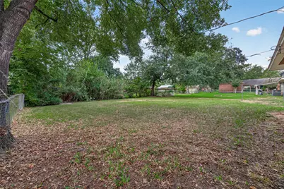 214 Crest Hill Drive, Conroe, TX 77301 - Photo 34