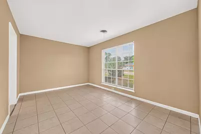 214 Crest Hill Drive, Conroe, TX 77301 - Photo 18