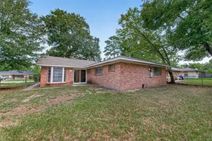 214 Crest Hill Dr, Conroe, TX 77301 - Photo 32