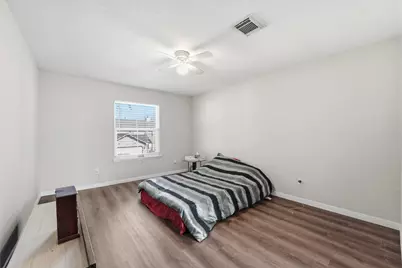 10918 Westbrae Village Drive, Houston, TX 77031 - Photo 8