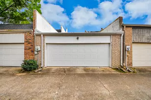 1734 S Gessner Rd, Houston, TX 77063 - Photo 10