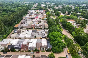 1734 S Gessner Rd, Houston, TX 77063 - Photo 18