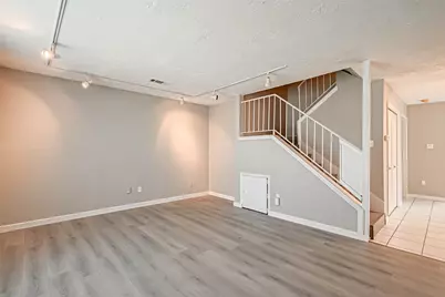 17103 Blackhawk Boulevard, Friendswood, TX 77546 - Photo 8