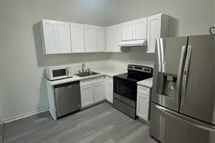 1523 21st St, Galveston, TX 77550 - Photo 6