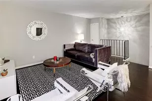 3401 Timmons Ln, Houston, TX 77027 - Photo 2