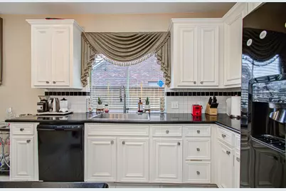 12427 Shadycrest Drive, Houston, TX 77082 - Photo 14