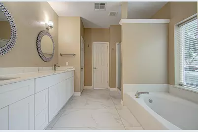 12427 Shadycrest Drive, Houston, TX 77082 - Photo 36