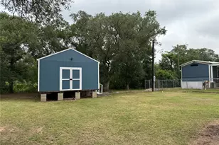4608 Oak Dr, Brazoria, TX 77422 - Photo 12