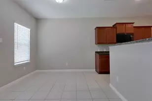 421 Palomino Stand Dr, La Marque, TX 77568 - Photo 4