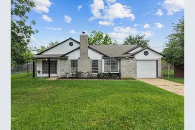 3900 Redstem Court, Dickinson, TX 77539 - Photo 2
