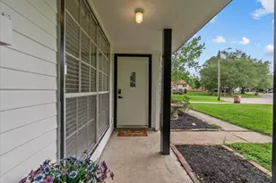 3900 Redstem Ct, Dickinson, TX 77539 - Photo 1