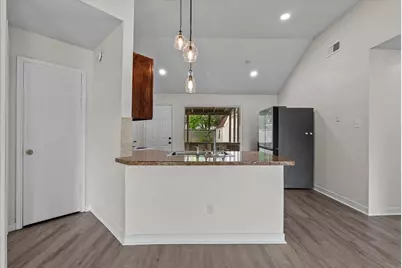 3900 Redstem Court, Dickinson, TX 77539 - Photo 12