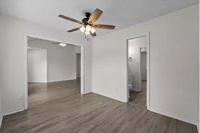 3900 Redstem Court, Dickinson, TX 77539 - Photo 10