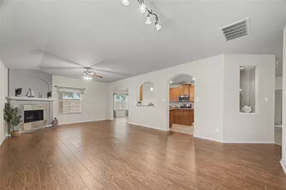6097 Well Brook Lane, League City, TX 77573 - Photo 8
