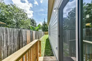 5114 Higgins St, Houston, TX 77033 - Photo 26