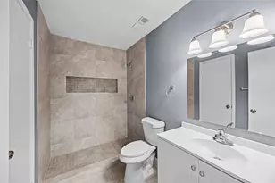 17202 Imperial Valley Dr, Houston, TX 77060 - Photo 10