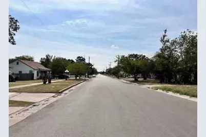 904 4th Avenue, Mineral Wells, TX 76067 - Photo 6