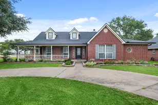 9403 Highland Pointe Dr, Needville, TX 77461 - Photo 4
