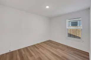 10227 Burton Path, Montgomery, TX 77316 - Photo 14