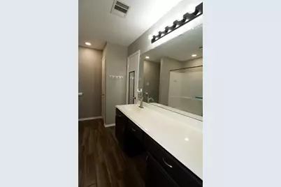 2710 Sockeye Drive, Houston, TX 77045 - Photo 10