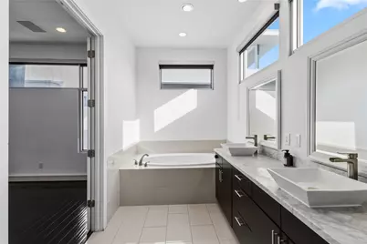 5228 Maxie Street #A, Houston, TX 77007 - Photo 12