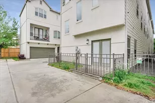 8227 Cambridge St, Houston, TX 77054 - Photo 40