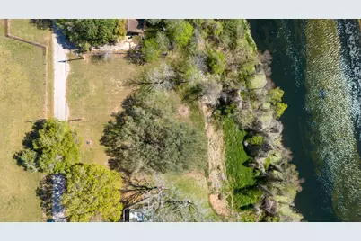 160 Burford Street, Columbus, TX 78934 - Photo 10