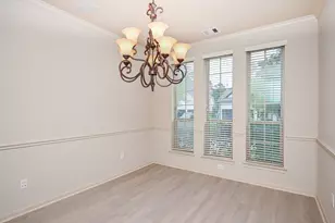 19 Sandwell Place, Spring, TX 77389 - Photo 6